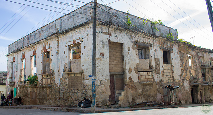 Vista exterior de Manzano 42 esquina a Jovellanos en Matanzas donde radicaba la capilla de la Iglesia Episcopal que servía como pastor el reverendo Pedro Duarte Domínguez. (Foto Ca. 2019).