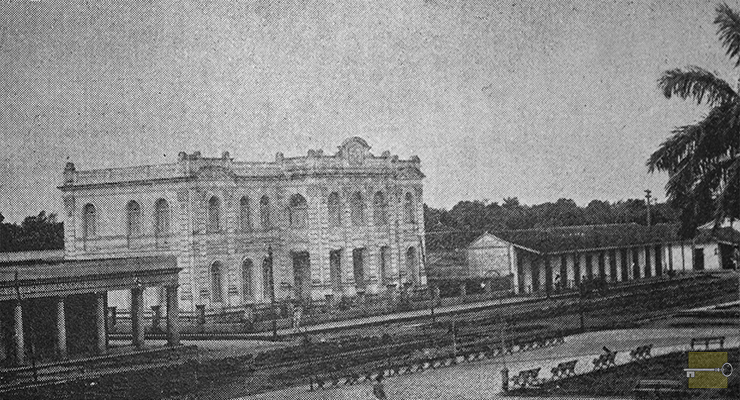Edificio de la Escuela de Arte y Oficios de Colón (Ca. 1924).