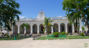Casa consistorial de San Juan de Dios de Cárdenas, terminada en 1861.
