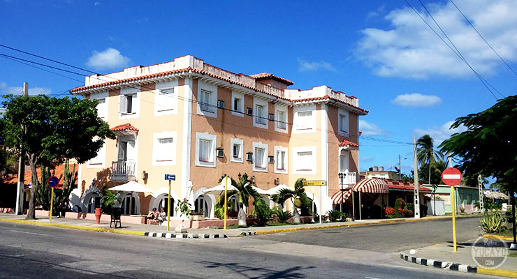 Hotel Dos Mares en la playa de Varadero. (Octubre 2018)