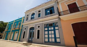 Fachada actual del edificio de la Casas Rabelo y Cía. en la ciudad de Matanzas (2022).