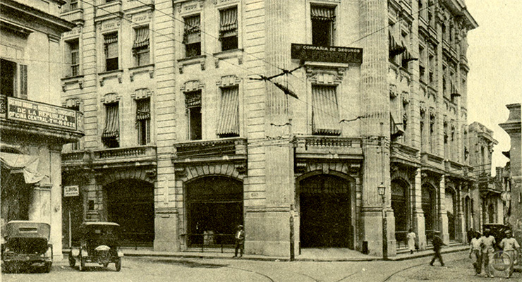 Edificio donde radicaba la Compañía Federal de Seguros S. A. hacia 1925.
