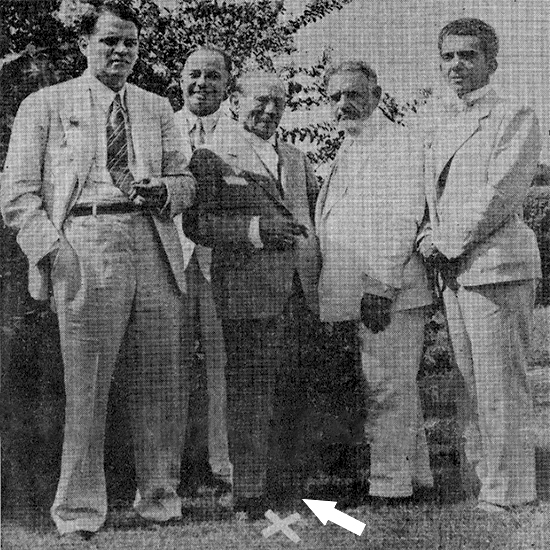 Antonio San Miguel al centro y de izq. a der. José I. Rivero director de La Marina, Alfredo Santiago, Pedro Herrera Sotolongo Y Joaquín Aristigueta en 1934.