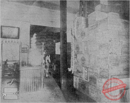 Vista parcial del almacén de L. Abascal y Sobrinos en Santiago de Cuba, ca. 1918.