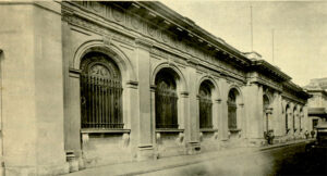 Exterior del Banco de Gelats y Compañía hacia 1925.