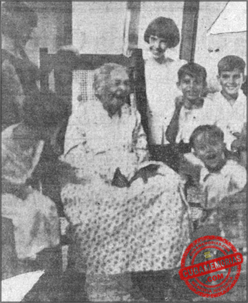 Josefa Betancourt y Florido, viuda de Beato, junto a sus biznietos, hijos de Enrique Marcet, hacia 1930.