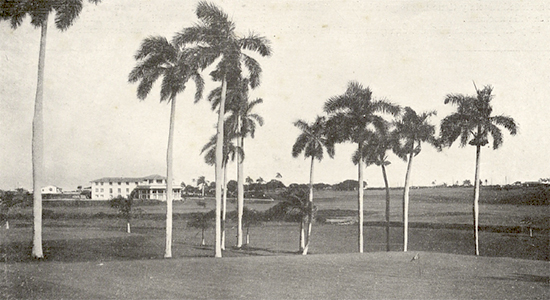 Chalet y campo de juego del Country Club (Ca. 1917).