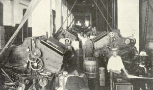 Fábrica de tabacos de la Hija de José Gener. Taller de máquinas para hacer cigarrillos (Ca. 1917).