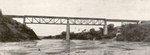 Ferrocarril de Cuba. Puente sobre el río Cauto.