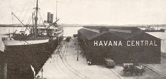 Ferrocarriles Unidos.- Muelle en el puerto de la Habana del Ferrocarril Habana Central.