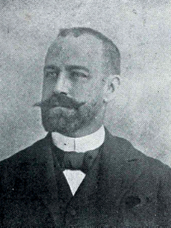 Juan G. Pumariega, secretario del Centro Asturiano.