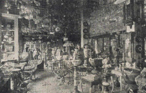Aspecto del interior del edificio de La América de José Borbolla en la Habana (Ca. 1899). Foto: Gómez Carrera.