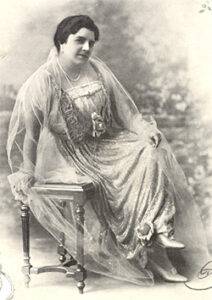 Mariana Seva de Menocal, Esposa del Presidente de la República (Ca. 1916).