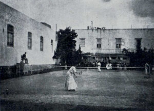 Tennis Club del Vedado (V.T.C.) vista de una partida cerca de 1905.