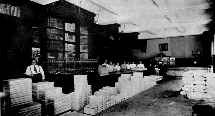 Interior del almacén de la casa Barandiarán y Cía. en la Habana (Ca. 1925).