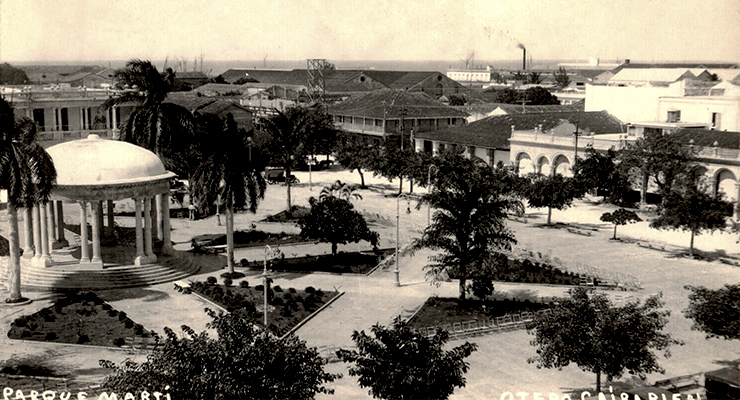 Caibarién, vista y aspecto del parque José Martí a principios del siglo XX.