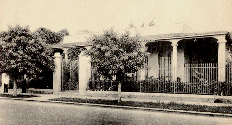 Residencia de la pareja Martí Bances en el Vedado, Habana. Vista exterior (Ca. 1930).