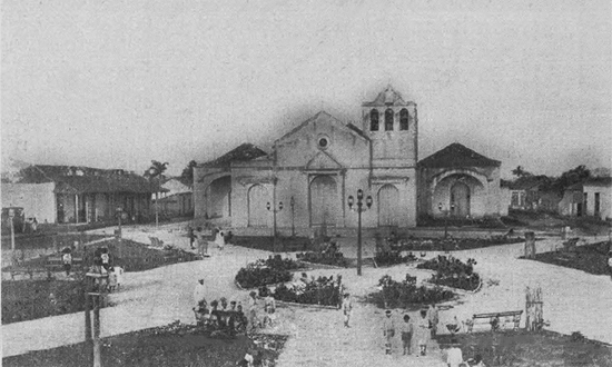 Parque Martí en Holguín (Ca. 1903).