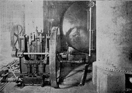 Caldera, bombas y demás aparatos del sistema Kewanee instalado en el Hotel Inglaterra.