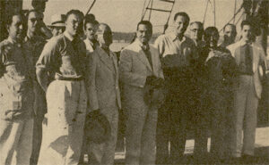 Autoridades de Matanzas a bordo del vapor San Luis en la Zona Franca (Carteles 1941).