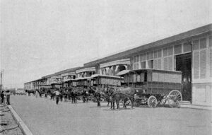 Matadero Industrial - Carros cargando carne (Ca. 1909).