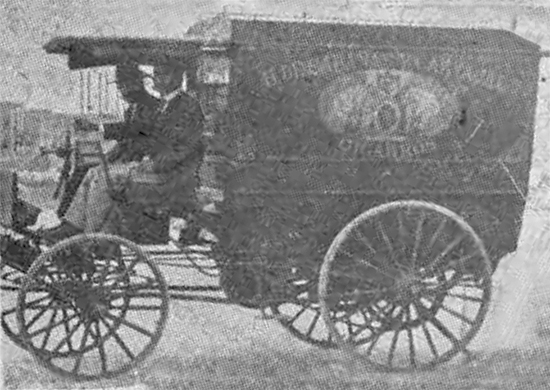 Automóvil de la fábrica de H. Cabañas y Carvajal propiedad de Guardia y Co. (La Habana Ca. 1901).
