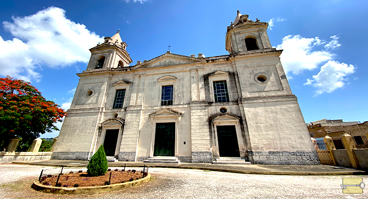 Iglesia Parroquial de San Pedro Apóstol. barrio de Versalles, Matanzas (Junio 2023).
