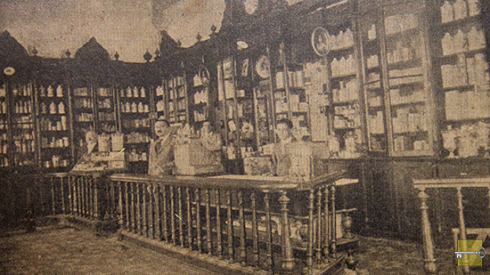 Farmacia Francesa de Unión de Reyes (Vista interior Ca. 1924).