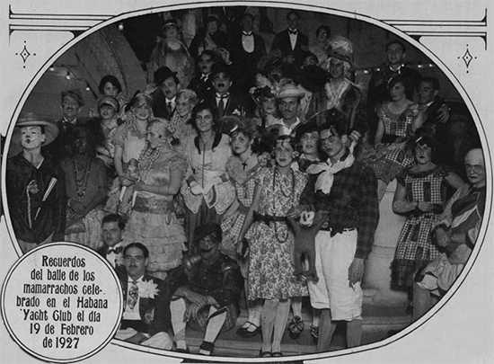 Grupo pintoresco en el baile de los mamarrachos celebrado en el Habana Yacht Club el 19 de febrero de 1927.