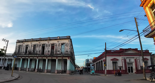 Vista de la esquina de Habana y Real en Güines. (Octubre 2024).