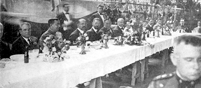 Vigésimo aniversario de la Policía de la Habana. Aspecto del banquete ofrecido en La Tropical.