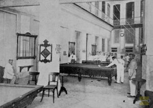 Las Columnas de Junco y Gutiérrez en la Habana. Salón de billares (Foto Santa Coloma, Ca. 1914).