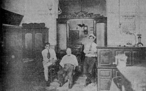 Manuel A. Suárez y Comp. - Vista del escritorio y oficina de la firma (Ca. 1918).