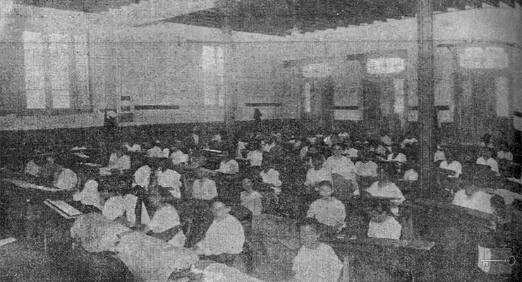 The Havana Tobacco Stripping Company taller de despalillado en Lealtad 110, Habana (Ca. 1918).