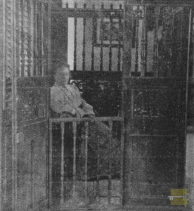 Teresa Joerg y Belot sobrina del Dr. Belot encargada de la contabilidad del establecimiento (Ca. 1894).