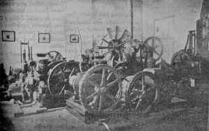 Vista del departamento de exhibición de maquinaria de Gastón Cuervo y Co. (Ca. 1918).