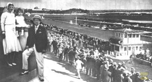 Hipódromo Oriental Park en la Habana, iniciativa de desarrollo del turismo en Cuba y el Dr. Carlos Miguel de Céspedes y esposa Margarita Johanet (Diciembre 1929).