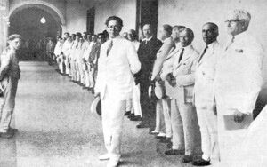Secretario de Obras Públicas Dr. Carlos Miguel de Céspedes en el Convento de Santa Clara (Ca. 1928).