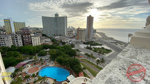 Vista de la Habana desde el Bar Capablanca del Hotel Nacional de Cuba (Jul. 2024).