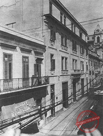 Fachada del edificio que ocupaba la casa matriz de Abadín y Compañía en la calle de Cuba 86, Habana (Ca. 1929).
