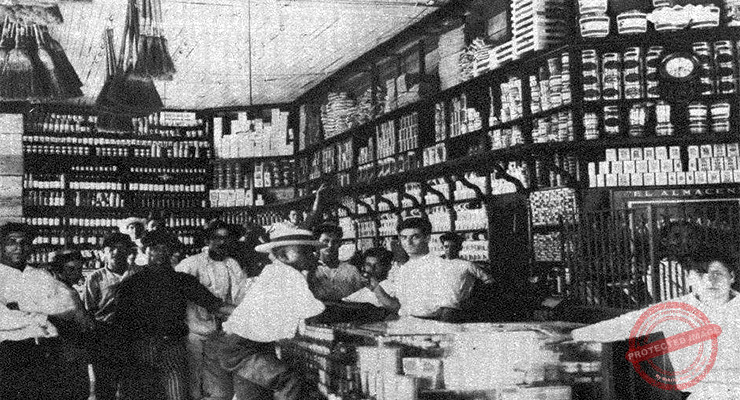 El Almacén de Menéndez, García y Cía. en Artemisa. Vista interior del departamento de víveres (Ca. 1929).