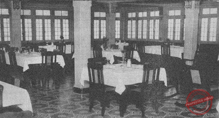 Hotel Cervantes en Surgidero de Batabanó: Vista del comedor en la terraza de la azotea desde donde se apreciaba una bella perspectiva de la carretera y la costa (Ca. 1929).