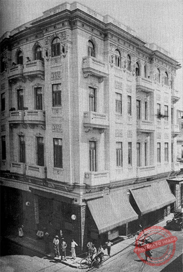 Edificio en la Avenida de Italia, antes Galiano, esquina Concordia (Ca. 1929).