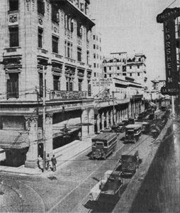Calle de Galiano -Avenida de Italia- y esquina de San Rafael, Habana (Ca. 1929).