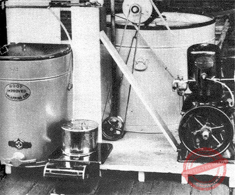 Emilio Hernández e Hijos de Cienfuegos. Planta Root para extraer miel de abejas sin destruir los paneles (Ca. 1929).