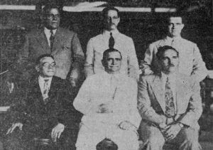 Industria General Cartonera de Cuba. Presidente Frank Ginorio y vicepresidente Antonio Pérez Barro junto a directivos de la Empresa (Ca. 1931).