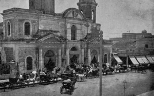 Vista de la Catedral de Cienfuegos mientras se efectuaba la consagración del nuevo obispo de Pinar del Río en junio 1907.