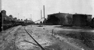 Terrenos, tanques y vagones que poseía la Compañía de Mieles y Combustibles en las afueras de Cienfuegos (Ca. 1929).