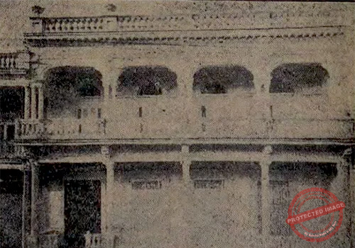 Fachada principal del palacete propiedad y lugar donde falleció Nicolás Castaño en Cienfuegos. (Ca. 1926).