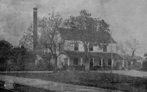 Central Santa Amalia. Vista de la casa de vivienda (Ca. 1918).